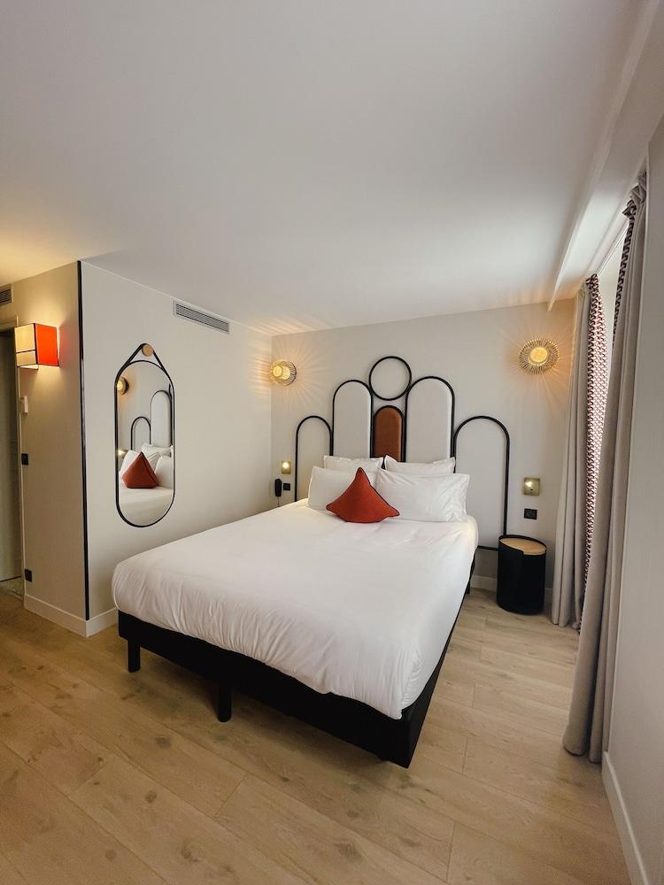 Hôtel de l'Espérance Room Type - Superior Double Room