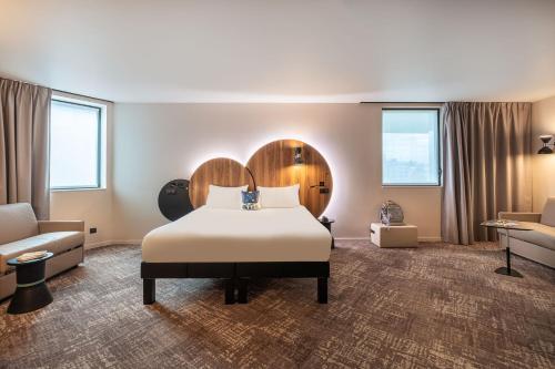 ibis Styles Paris Meteor Avenue d'Italie - Tap to explore photos