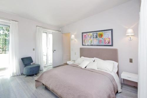 Crispi Luxury Apartments - My Extra Home - Tap to explore photos