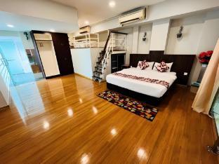 Sky Hotel @ Pudu Room Type - Deluxe Queen Room