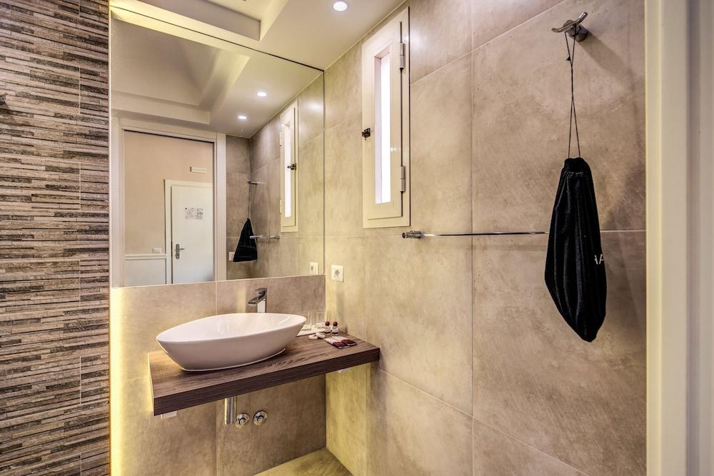 La Foresteria Luxury Rooms & Suite - Tap to explore photos