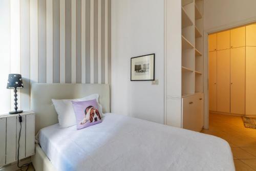 Vatican Corner Family Apartment - Tap to explore photos