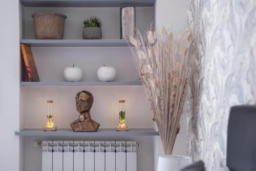 Vatican Corner Family Apartment - Tap to explore photos