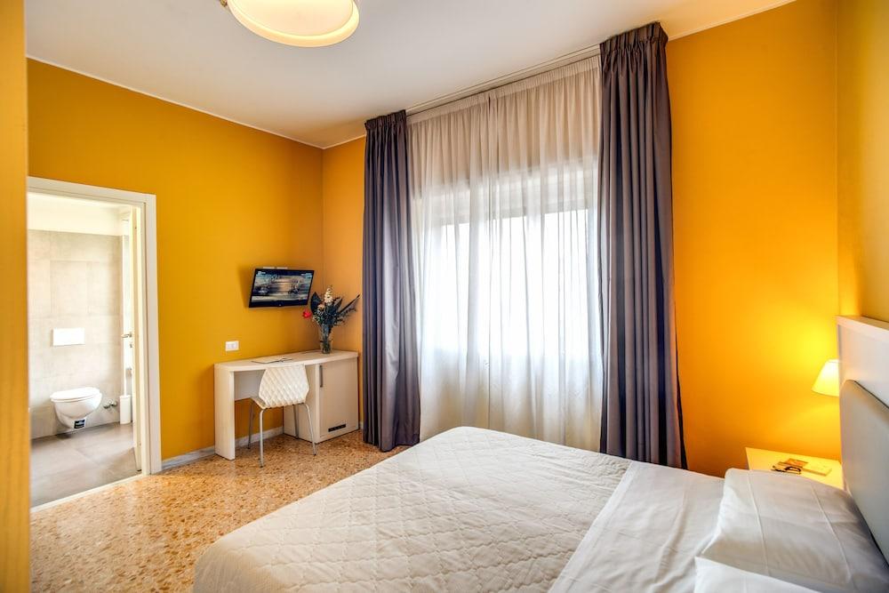 Casa Per Ferie Ravasco San Pietro Room Type - Deluxe Double or Twin Room