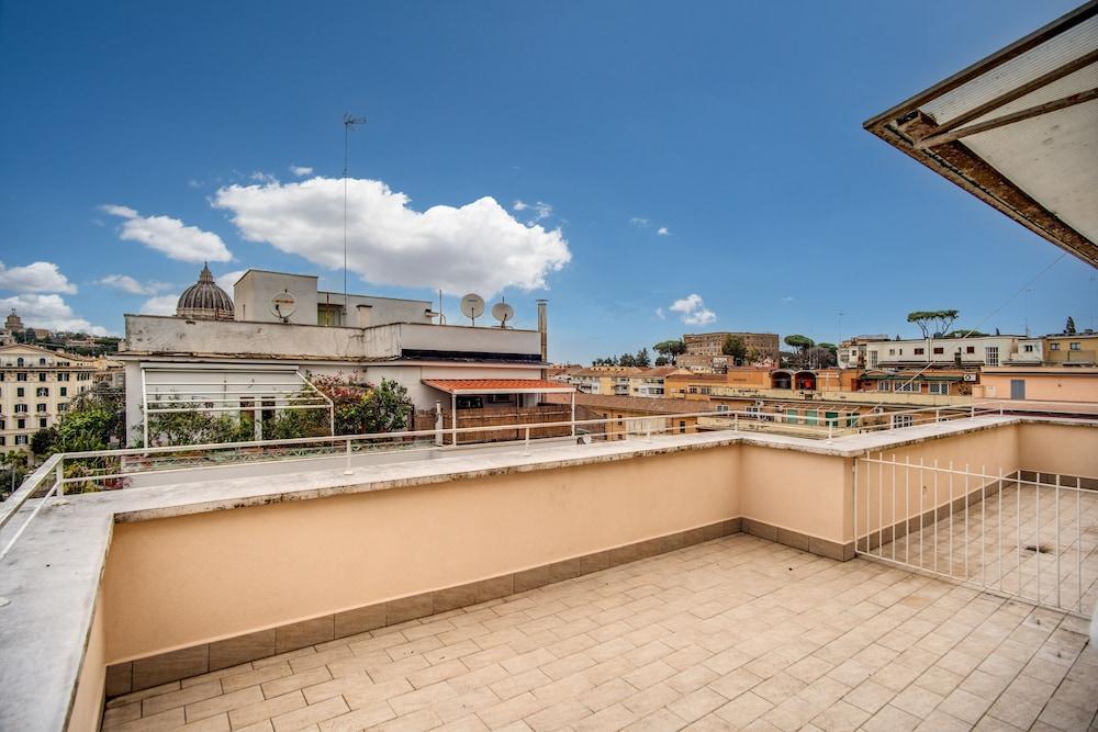 Casa Per Ferie Ravasco San Pietro Room Type - Deluxe Double or Twin Room, Terrace
