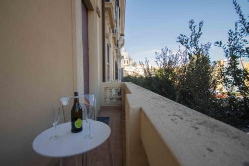 Stazione San Pietro 20 Apartment - Tap to explore photos