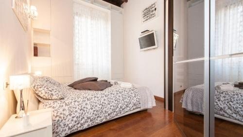 Rental in Rome Mial house Room Type - Two-Bedroom Apartment