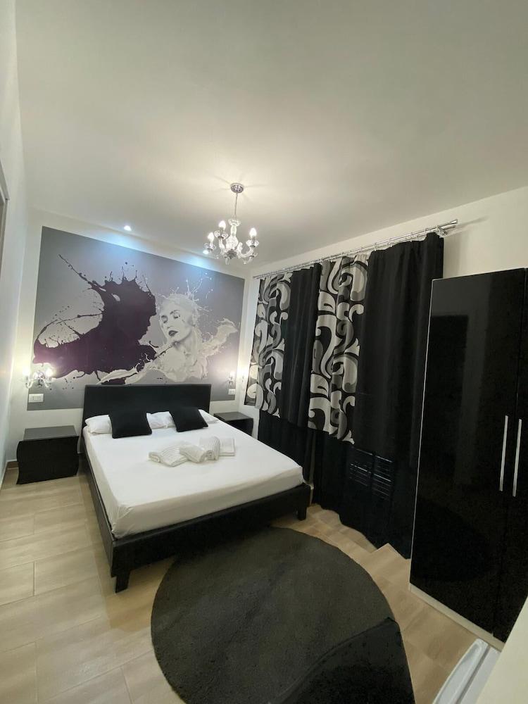 Rome Sweet Home Vatican Room Type - Iris