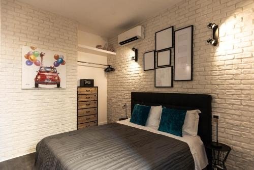Trevi & Pantheon Design Rooms Room Type - Deluxe King Room