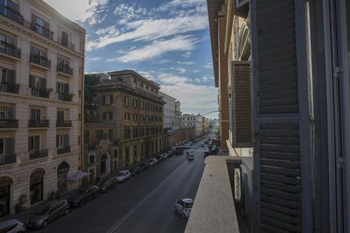 Colosseo Prestige Rooms - Tap to explore photos