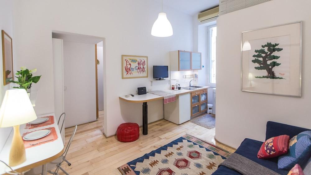 Rental in Rome Pompeo Magno