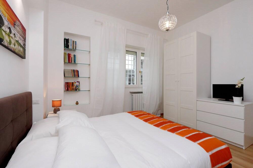 Cozy Domar - My Extra Home - Tap to explore photos