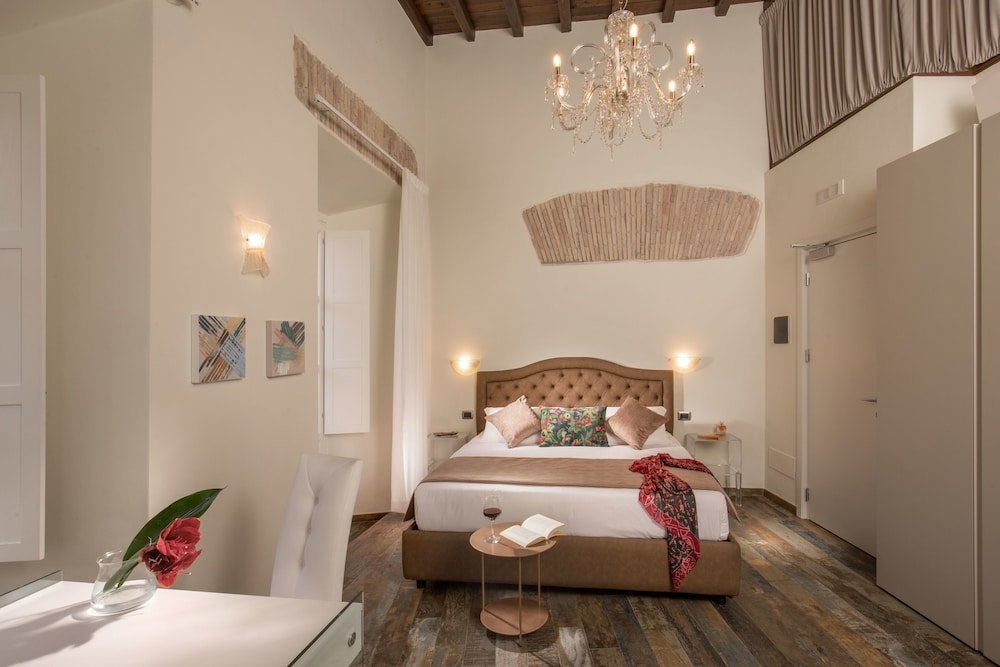 MySuite Tower Pantheon Room Type - Triple Room, City View