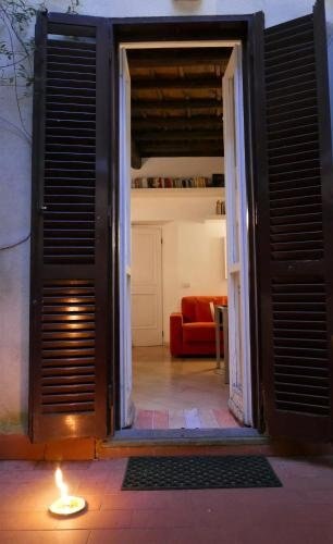 Grotte Flat - Tap to explore photos