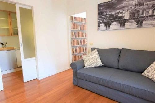 Romantic Flat near Metro Flaminio - Tap to explore photos