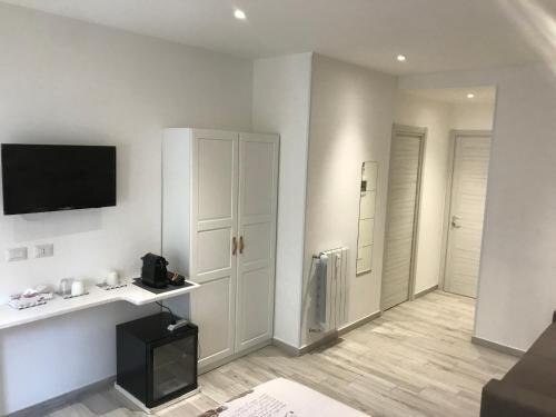 San Pietro Dreaming Rooms Room Type - Family Room with Private Bathroom San Pietro Dreaming Rooms Room Type - Family Room with Private Bathroom