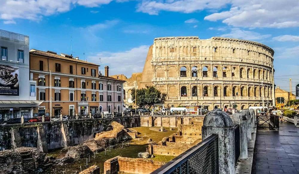 Colosseo Rooms Imperial Rome