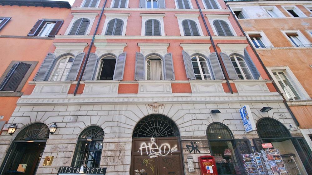 Rental in Rome Laura