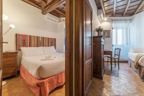 By the charming Piazza Navona - FromHometoRome Room Type - Three-Bedroom Apartment By the charming Piazza Navona - FromHometoRome Room Type - Three-Bedroom Apartment
