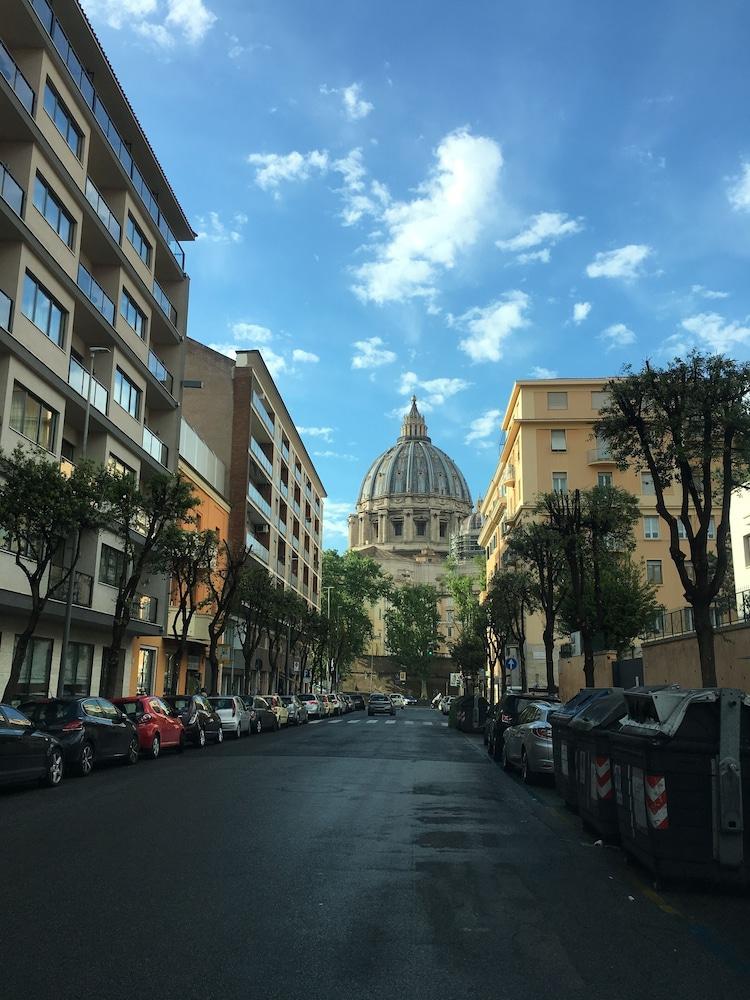 Affreschi a San Pietro - Tap to explore photos