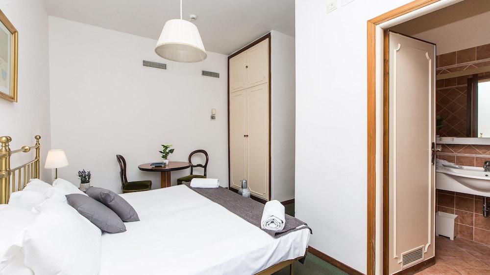 Rental in Rome Aurelia Antica - Tap to explore photos