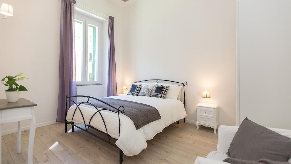 Rental in Rome Turati - Tap to explore photos