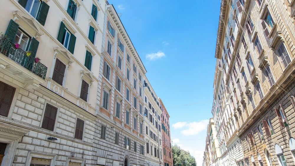 Rental in Rome Turati