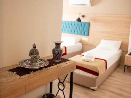 The Laila Hotel Room Type - Triple Room