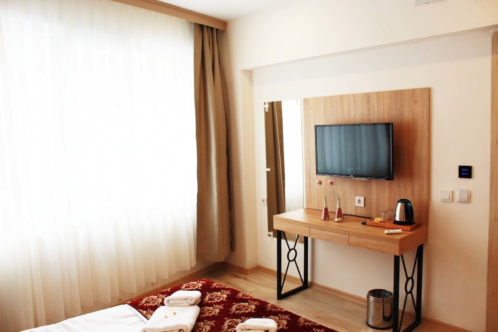 The Laila Hotel Istanbul Price Address Reviews