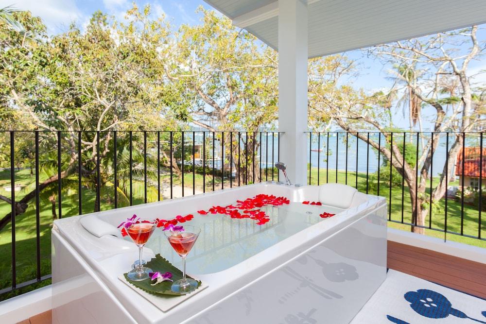 Fisherman Way Beach Villa Room Type - 2-Bedroom Seafront Penthouse with Jacuzzi Fisherman Way Beach Villa Room Type - 2-Bedroom Seafront Penthouse with Jacuzzi