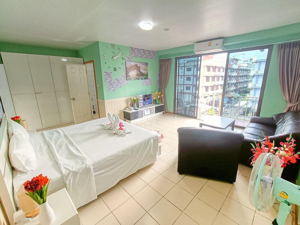 Happy Vikings - Beachfront Room Type - Double Room, Balcony