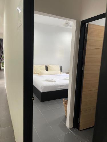 Lotus Bleu Resort & Restaurant