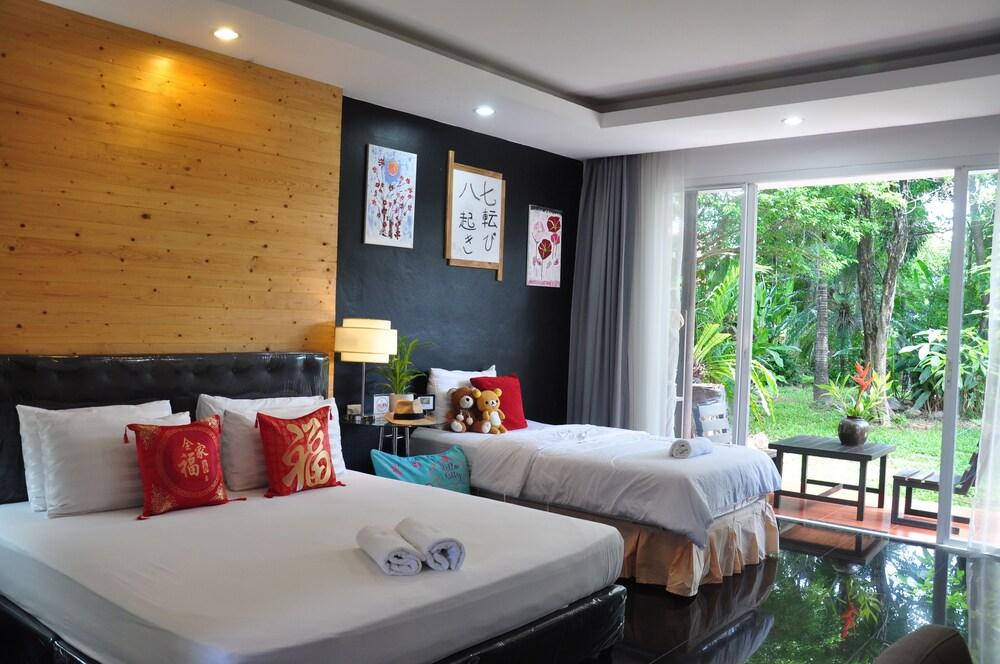 Eat n Sleep Room Type - Family Room, 2 Bedrooms, Garden View, Garden Area Eat n Sleep Room Type - Family Room, 2 Bedrooms, Garden View, Garden Area