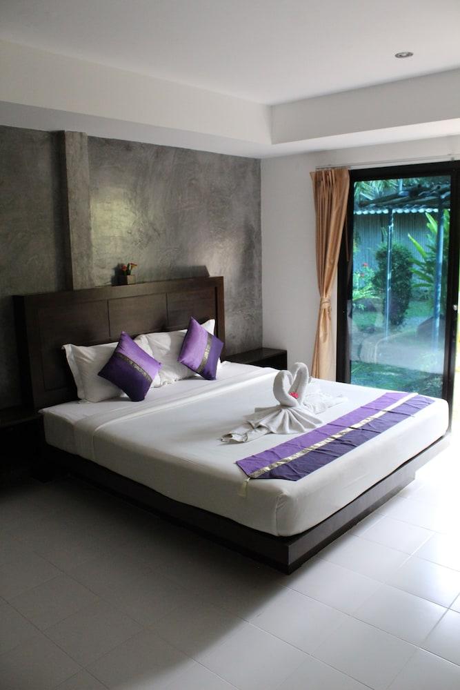 B Happy Resort Room Type - Standard Premium