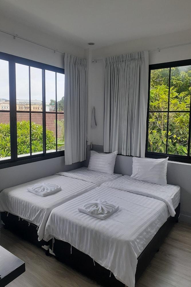 Surachet at 257 Boutique House Room Type - Standard Twin Room