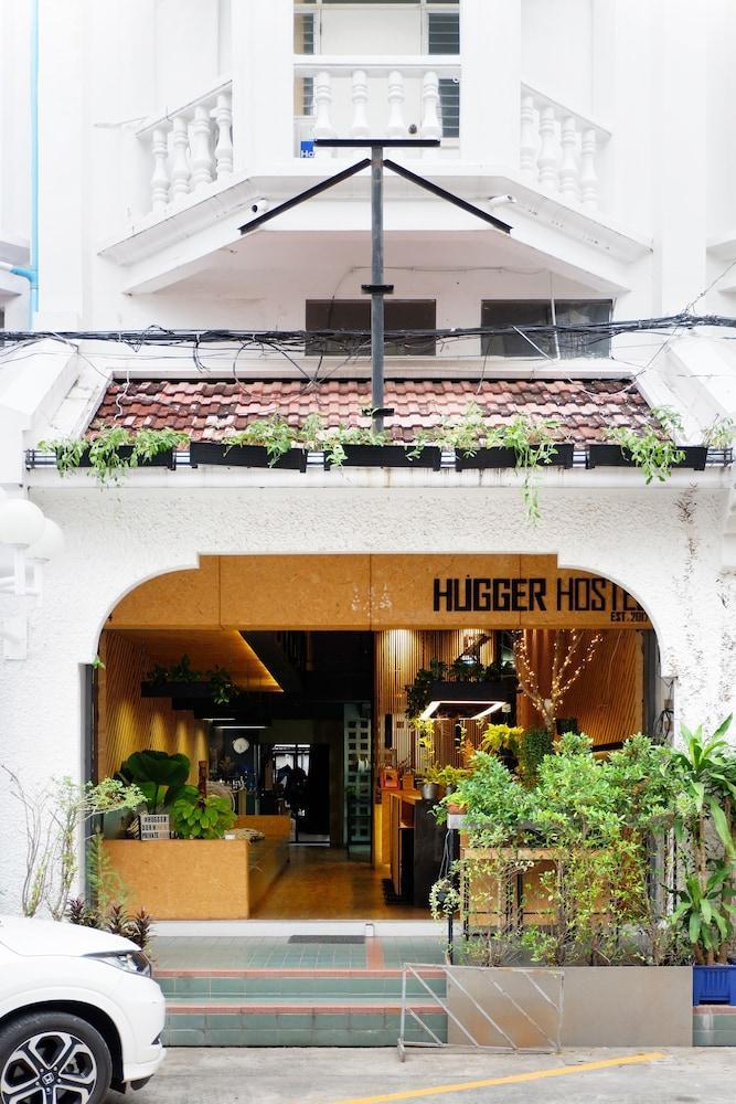 Hugger Hostel - Tap to explore photos