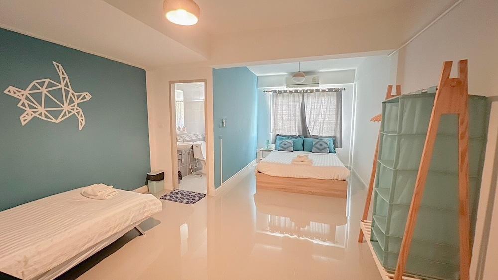 Turtle Rooms Room Type - Superior Double Room with Private Bathroom