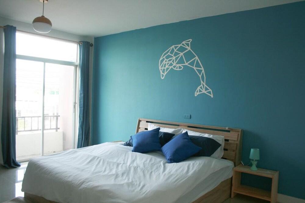 Turtle Rooms Room Type - Standard Room with Shared Bathroom and Sofa Bed