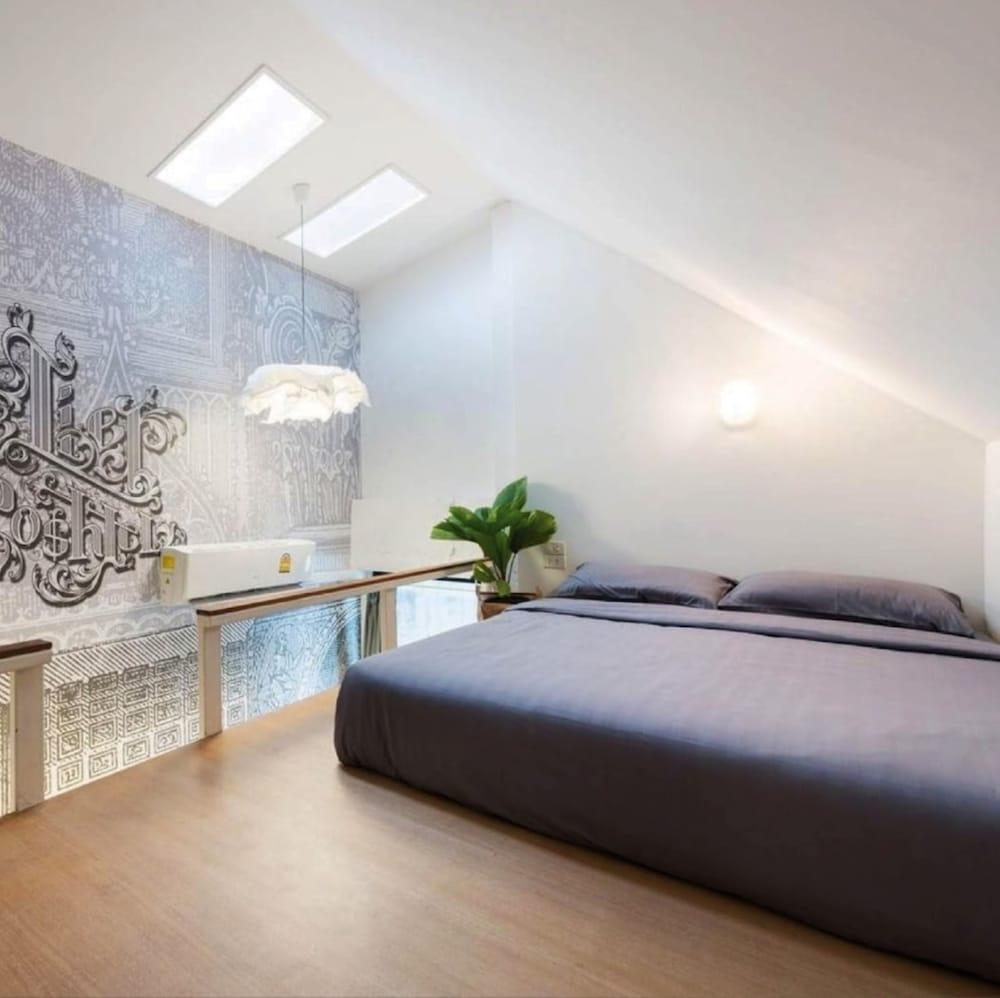 Shade House - Phuket Downtown Room Type - Superior Double Room