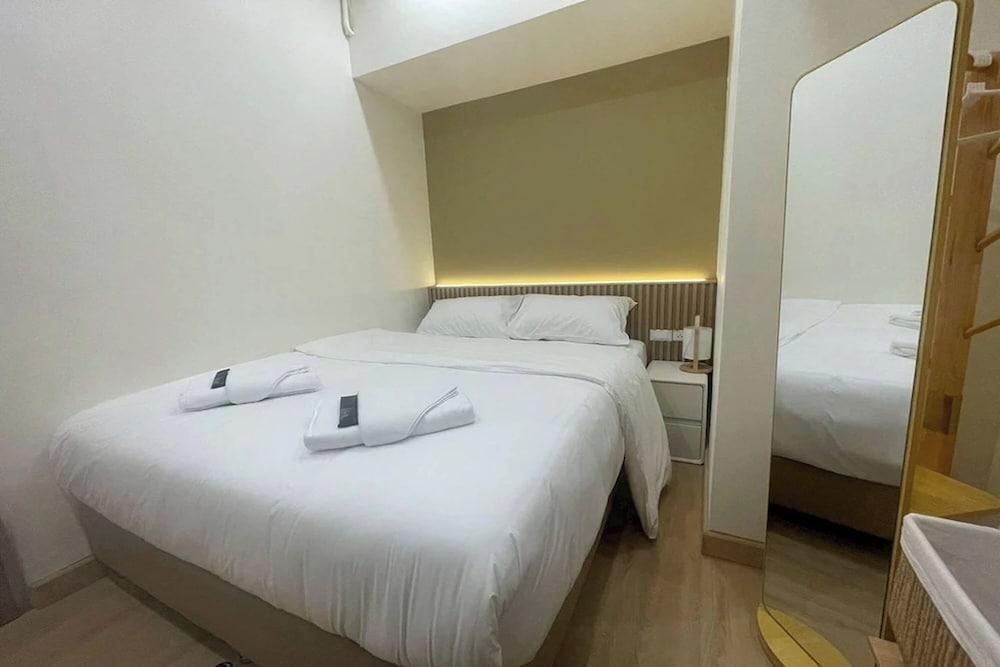 Shade House - Phuket Downtown Room Type - Comfort Room