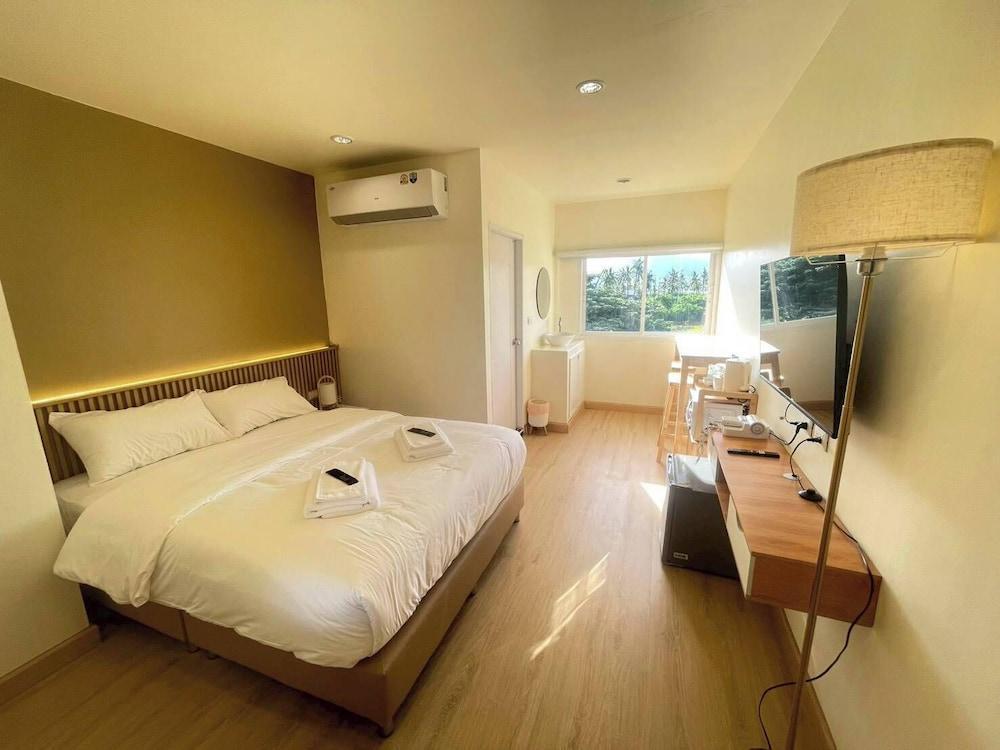 Shade House - Phuket Downtown Room Type - Panoramic Room