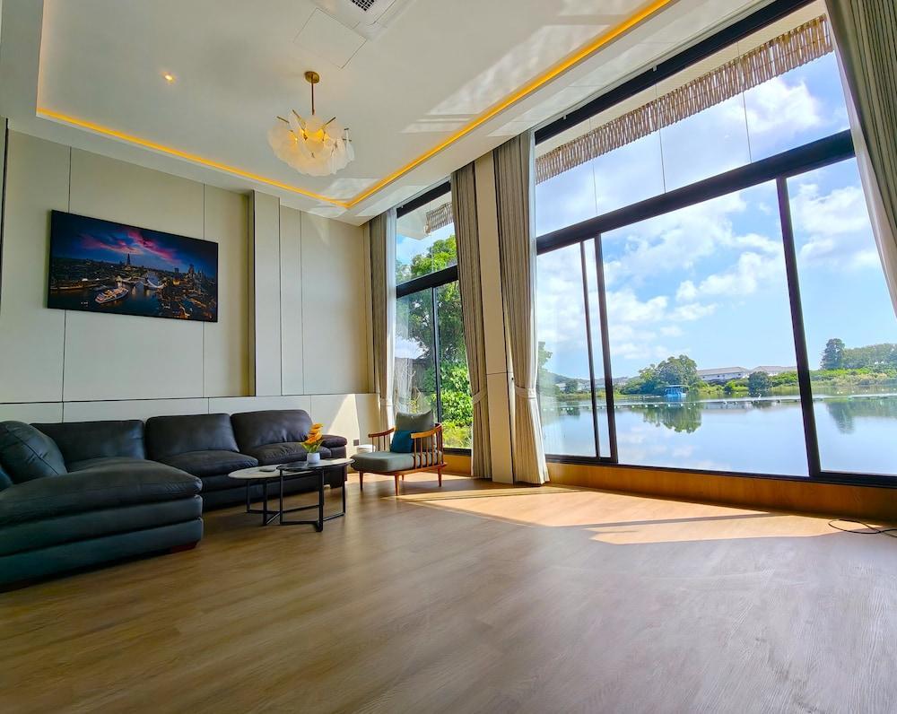 Antiya Hotel Phuket Room Type - Premier Suite, 2 Bedrooms