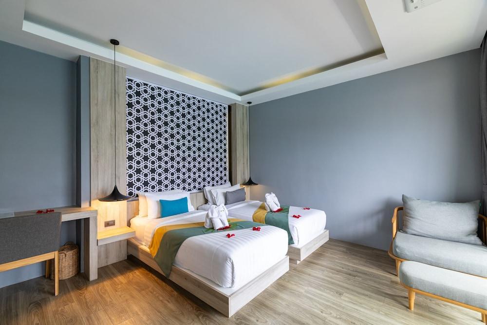 Antiya Hotel Phuket Room Type - Deluxe Twin Room, Mountain View