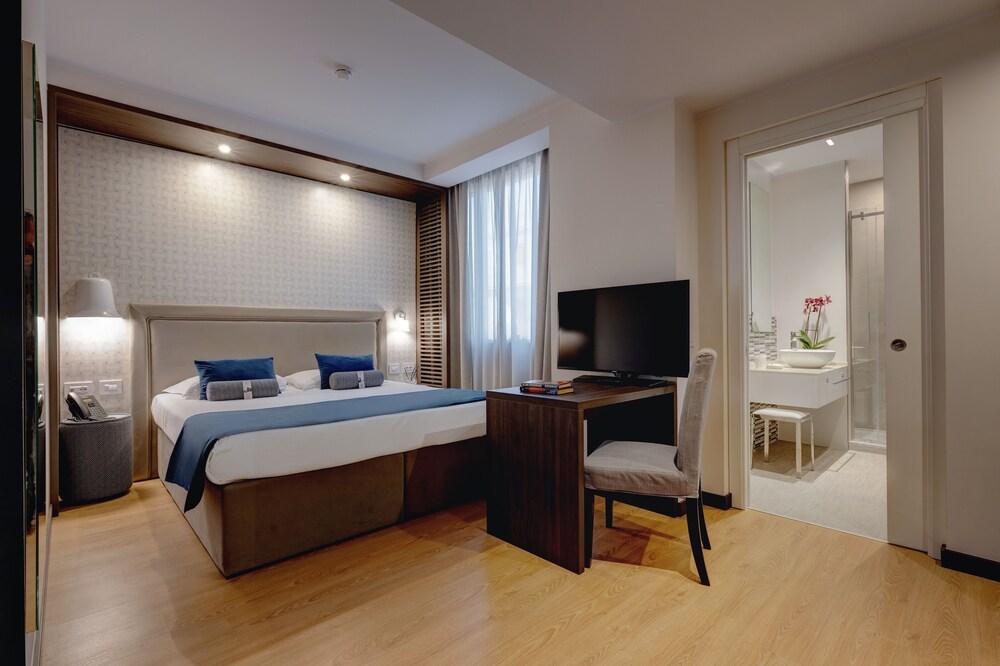 Fly Decò Hotel Room Type - Superior Triple Room