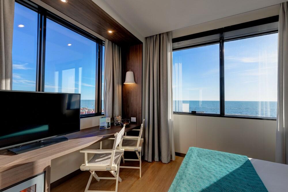 Fly Decò Hotel Room Type - Executive Double or Twin Room, Sea View