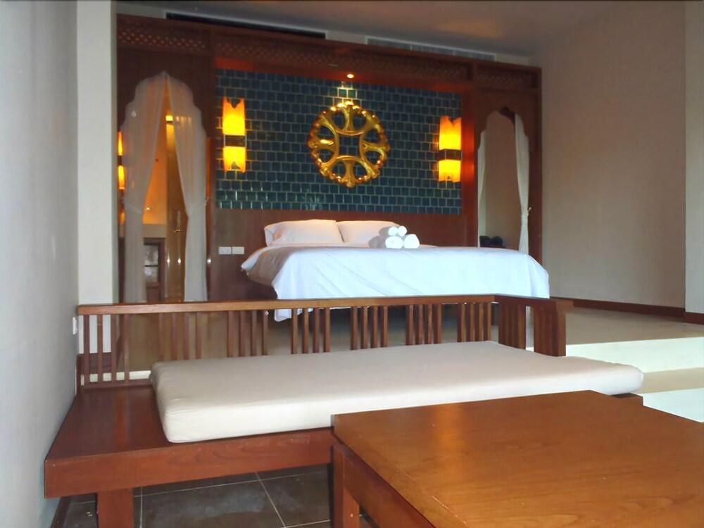 Cview boutique Room Type - Deluxe Room with Ocean View Cview boutique Room Type - Deluxe Room with Ocean View