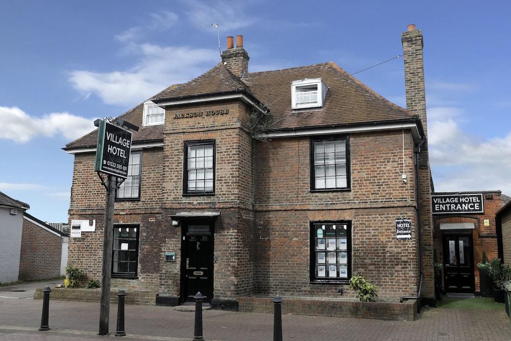 Bexley Village Hotel - Tap to explore photos