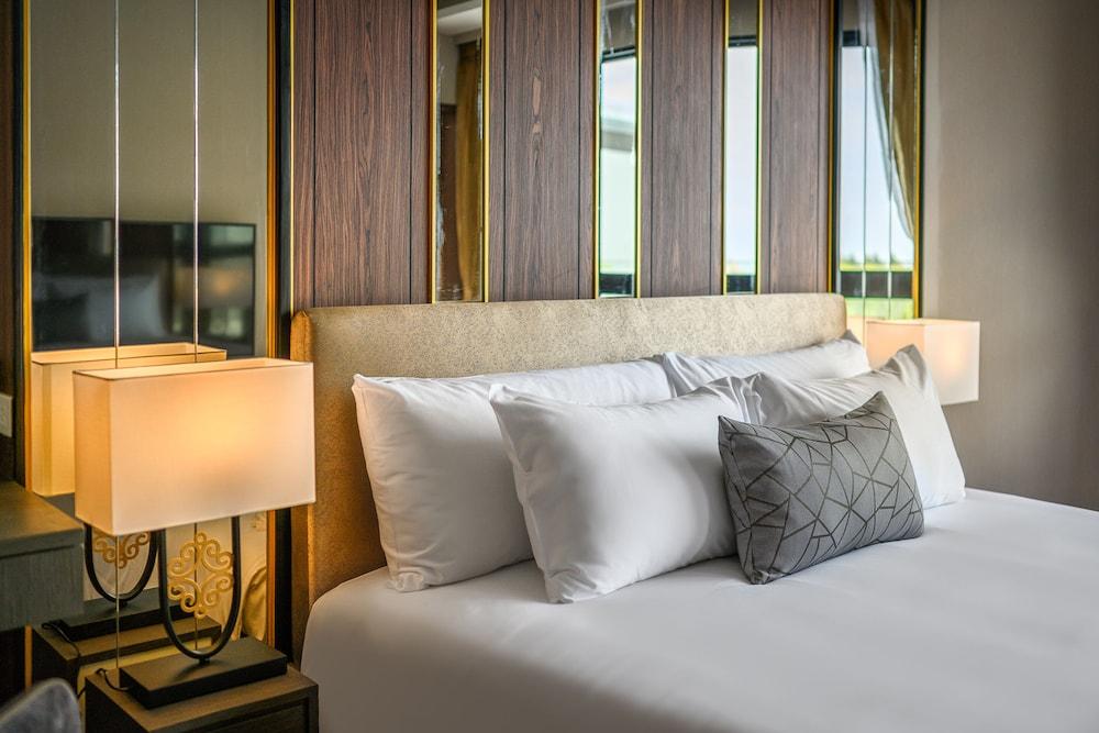 Mida Grande Resort Phuket Room Type - Grande 2 Bedroom Suite Ocean View with Plunge Pool
