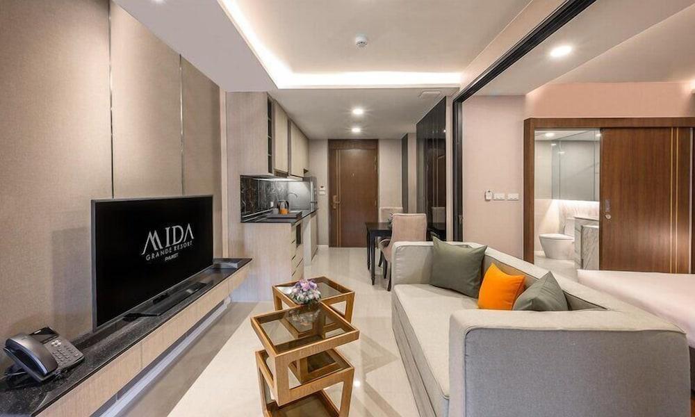 Mida Grande Resort Phuket - Tap to explore photos