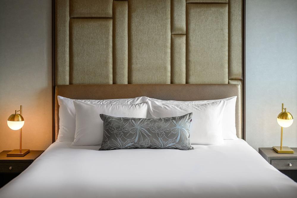 Mida Grande Resort Phuket Room Type - Deluxe Ocean View with Hot Tub